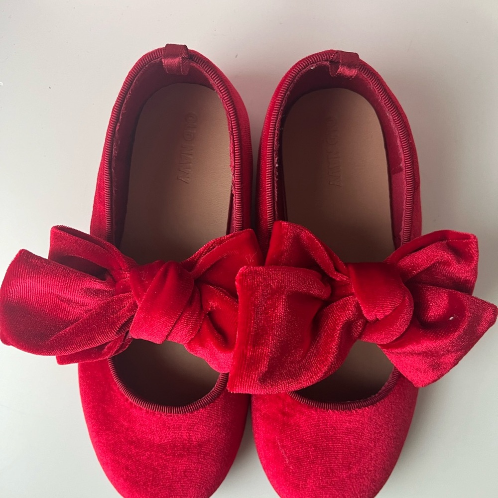 Old Navy Red Velvet Kids Dress Shoes with Bow